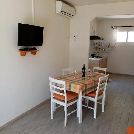 Seafront Dana شقة فيلا لوكا